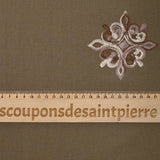 Crêpe viscose brodé Aurore fond marron taupe