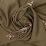 Crêpe viscose brodé Aurore fond marron taupe