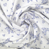 Fondo blanco de arbusto azul de algodón estampado