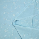 Voile de polyester brodé floral bohème bleu ciel