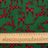 Franela de algodón estampado tartán ciervo rojo sobre fondo verde hierba