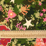 Crêpe imprimé fleurs et pixels fond vert camouflage