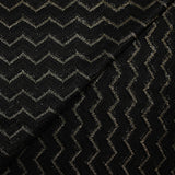 Dentelle polyester chevrons or fond noir