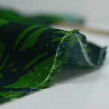 Crêpe viscose imprimé herbe haute fond vert