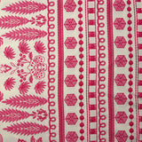 Viscosa estampada Oaxaca bordado fucsia fondo blanquecino