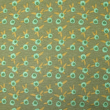 Sudadera de peluche Summer Buds en verde agua y fondo caqui ocre