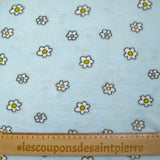 Edredón polar estampado con flores y patitos sobre fondo azul cielo