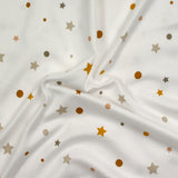 Pea de camiseta suave y estrellas de fondo blanco roto