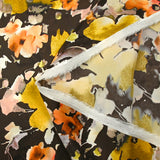 Satin de soie imprimé douceur en peinture fond marron