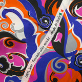 Satin de soie imprimé paisley indigo, magenta et orange