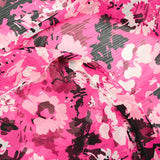 Mousseline crinkle imprimée nuage de fleurs fond fuchsia