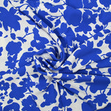 Viscose imprimée fleurs bicolore bleu roi fond blanc