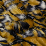 Faux fur Camilla Hai-Long anthracite yellow background