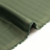 Polyester fluide satiné vert militaire
