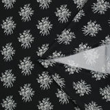 Crêpe Fondo de medallón de flores gris estampadas