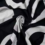Viscosa estampada círculo gris fondo negro