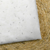 Crêpe georgette floqué paillettes argentées fond blanc