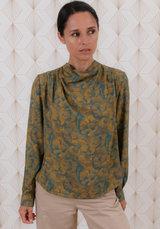 Patrón de costura de blusa de tormenta