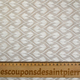 Maille dentelle fleurs stylisées fond blanc