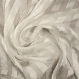 Mousseline de soie crinkle à bandes satin 23mm ivoire