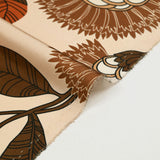 Satin polyester imprimé fleur en éventail noisette fond champagne