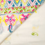 Scalloped embroidered cotton veil Perla duck, green and fuchsia off-white background