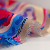Viscosa estampada campo azul y fucsia