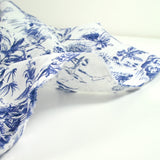 100% Lin Print Live Natural Marine White background