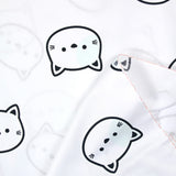 Kawai Chat Fondo blanco de algodón impreso