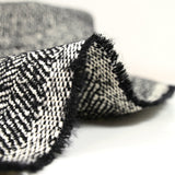 Laine chevrons noir et blanc