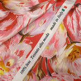 Satin de soie imprimé tulipes sauvages fond rouge corail