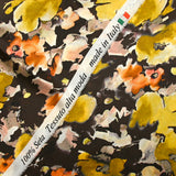 Satin de soie imprimé douceur en peinture fond marron