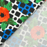 Sergé de coton et viscose coquelicot et mosaïque fond blanc cassé