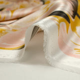 Satin de soie imprimé tulipes sauvages fond moutarde