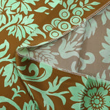 Satin de soie imprimé fleurs et feuillages vert d’eau fond noisette
