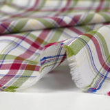 Coton tissé-teint Rowan magenta et vert pomme fond blanc