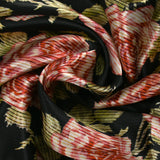 Satin de soie et viscose imprimé rayé bouquet de roses fond noir