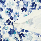 Viscose imprimée fleur bleue aquarelle fond blanc