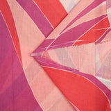 Voile de polycoton vague violette, rose et rouge fond blanc