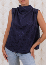 Patrón de costura de blusa de tormenta