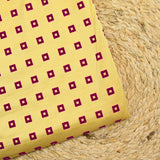 Maille de viscose carré velours violet fond beurre