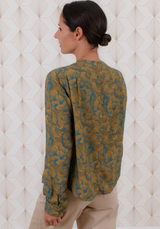 Patrón de costura de blusa de tormenta