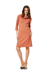 BOSS N ° 7031: Vestido y camiseta